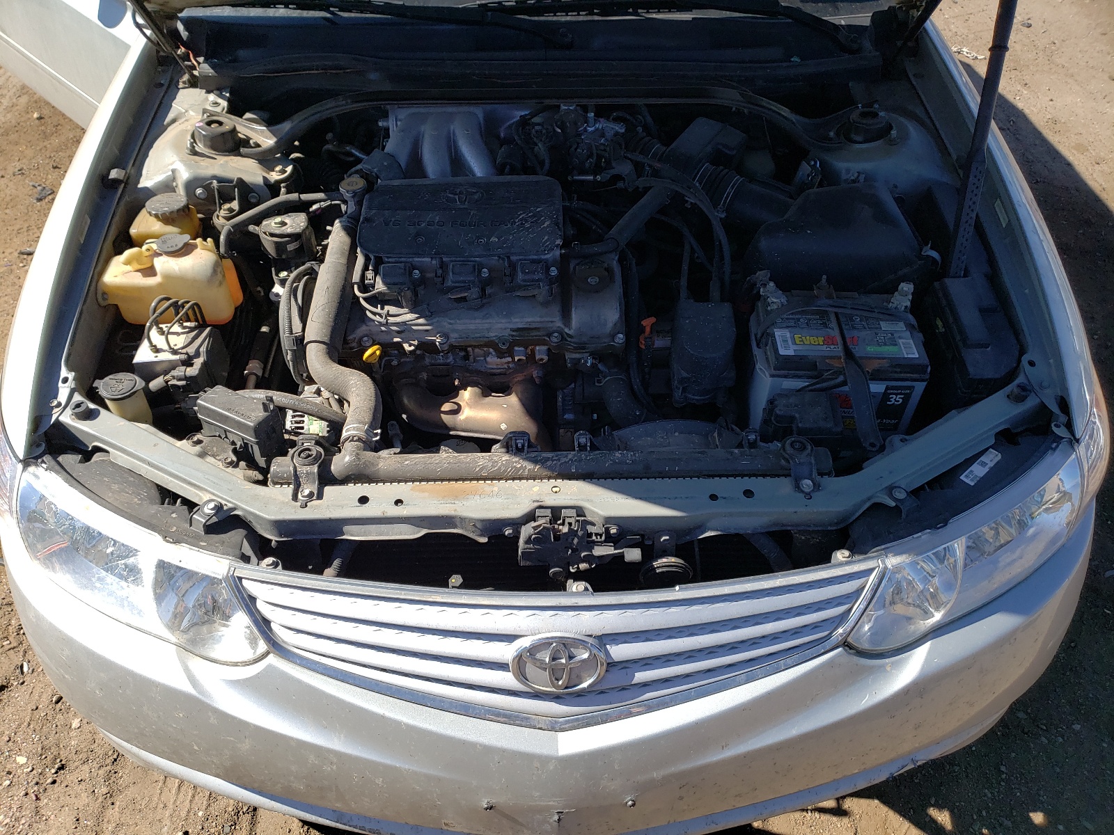 2T1FF28P52C586676 2002 Toyota Camry Solara Se