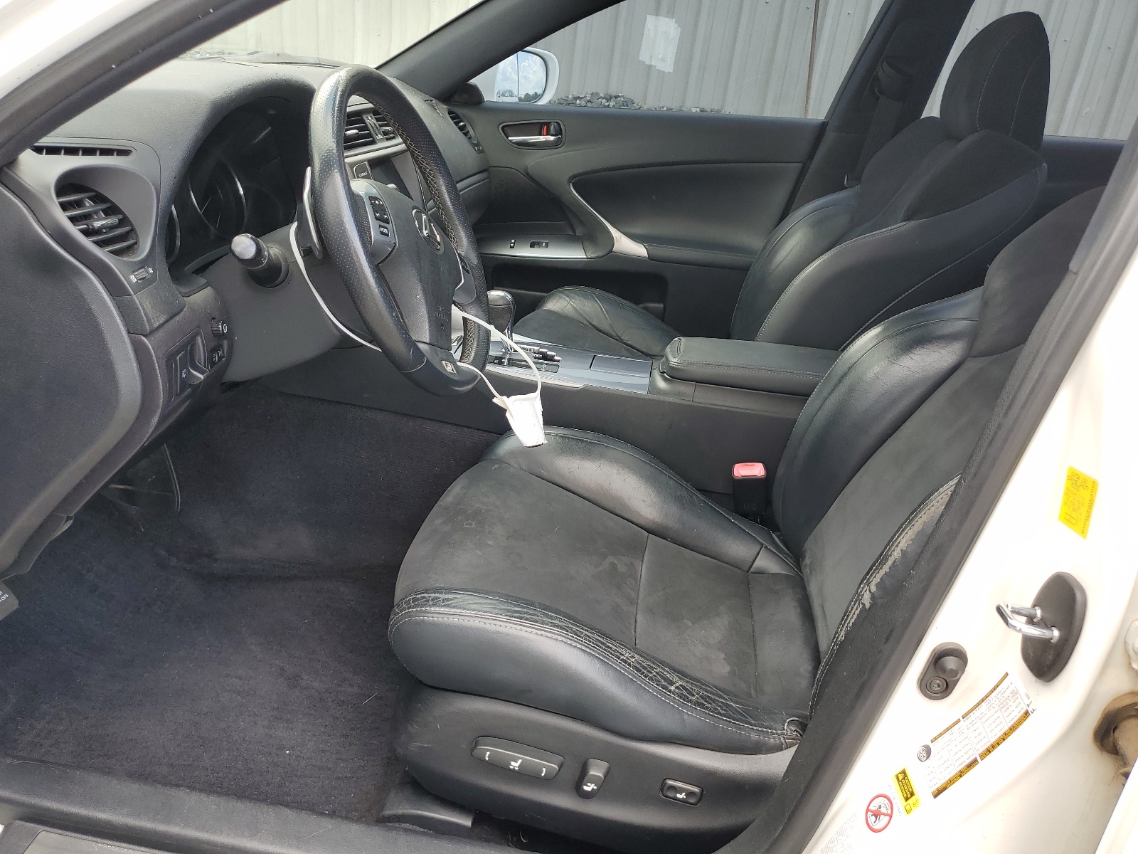 JTHBE5C26B5025977 2011 Lexus Is 350