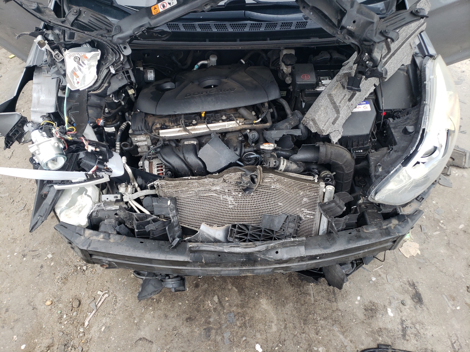 KMHDH4AE8GU586845 2016 Hyundai Elantra Se