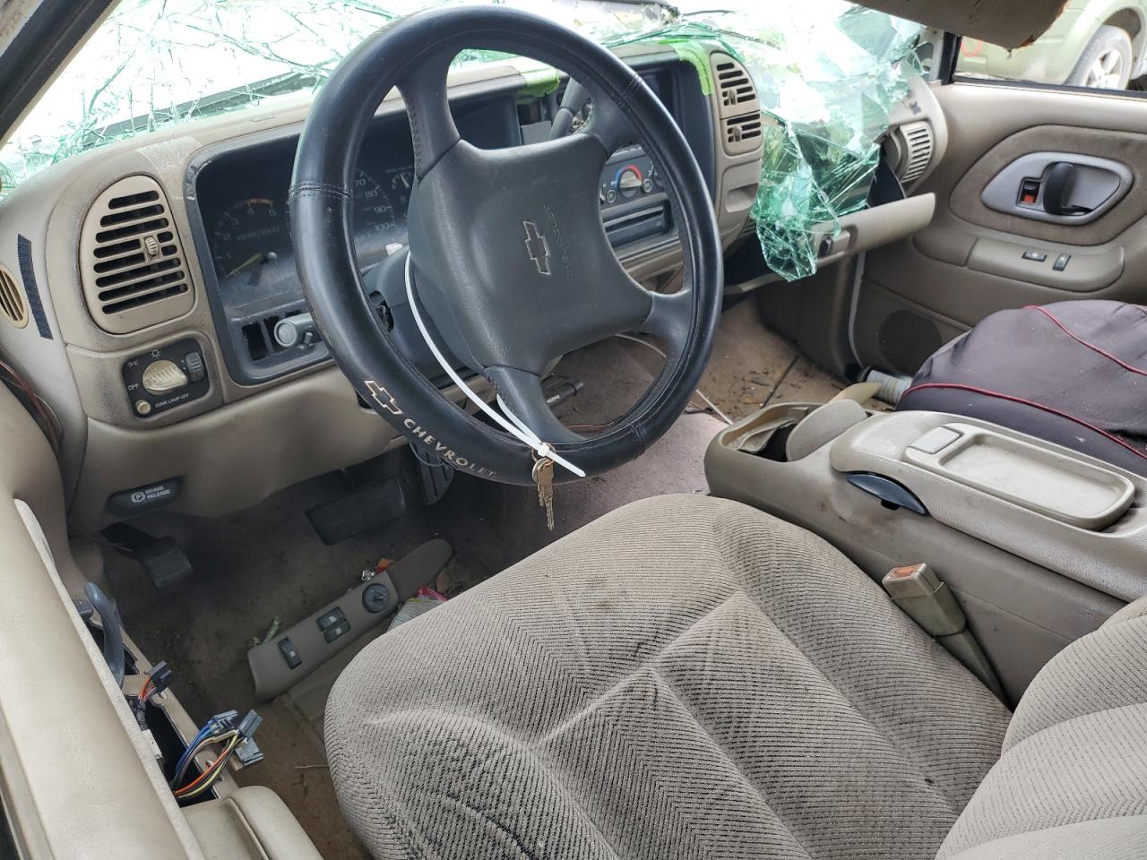 1996 Chevrolet Gmt-400 C3500 VIN: 1GCHC39F9TE166933 Lot: 61915354