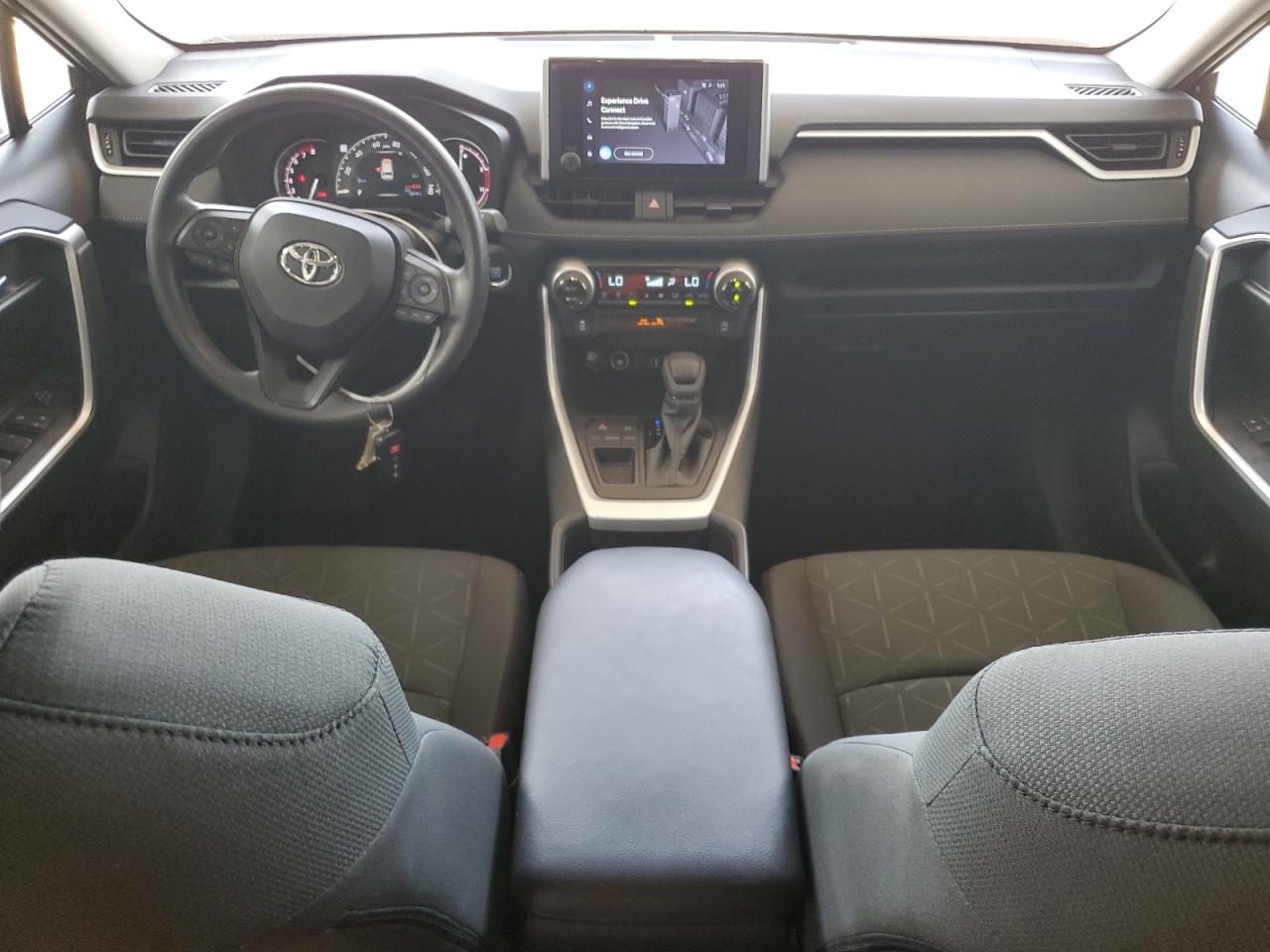 2024 Toyota Rav4 Xle VIN: 2T3W1RFV0RC267843 Lot: 64899084