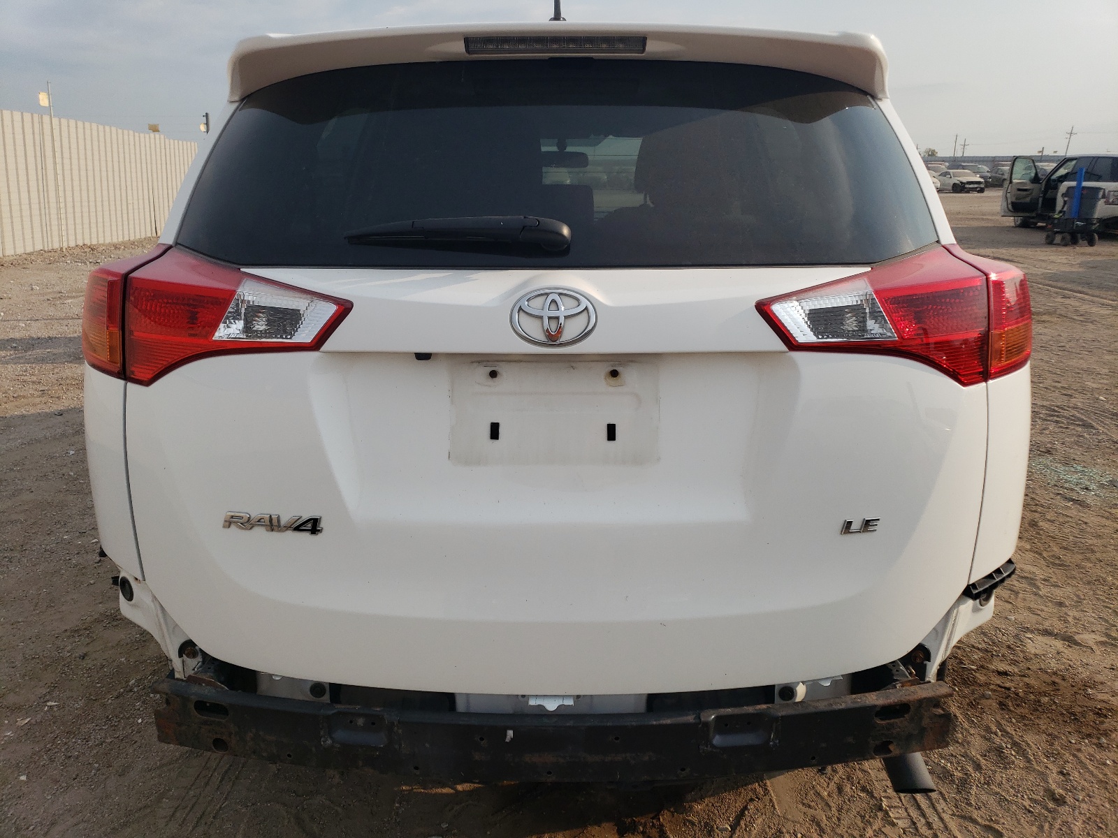 JTMZFREV0FJ055811 2015 Toyota Rav4 Le