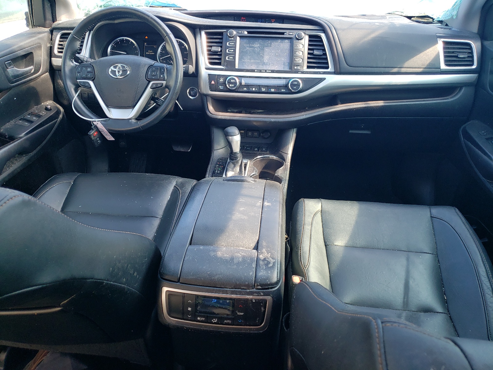 5TDJZRFH0JS821660 2018 Toyota Highlander Se