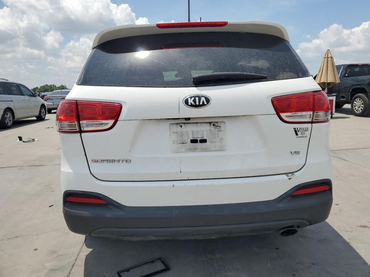 2018 Kia Sorento Lx vin: 5XYPG4A59JG393505