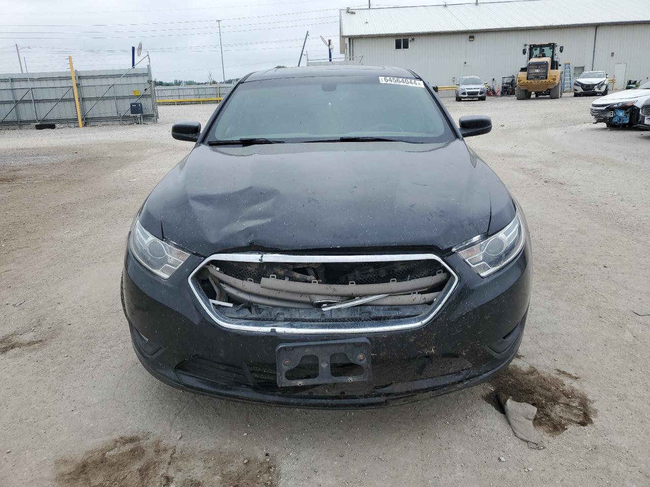 2017 Ford Taurus - Image 5