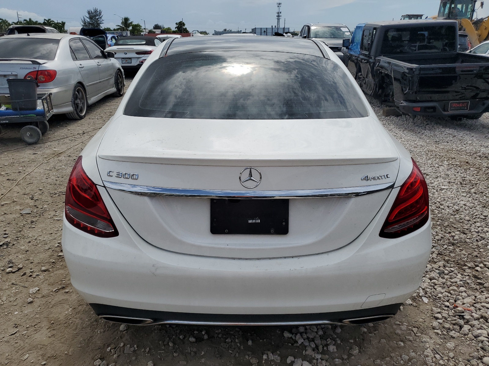 55SWF4KB6GU175264 2016 Mercedes-Benz C 300 4Matic
