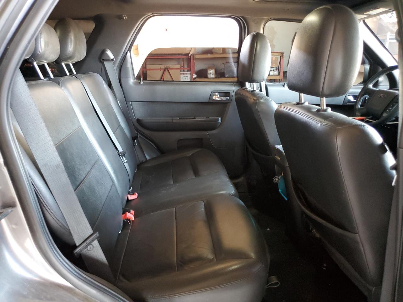 2010 Ford Escape Limited VIN: 1FMCU9EG8AKA81407 Lot: 61662654