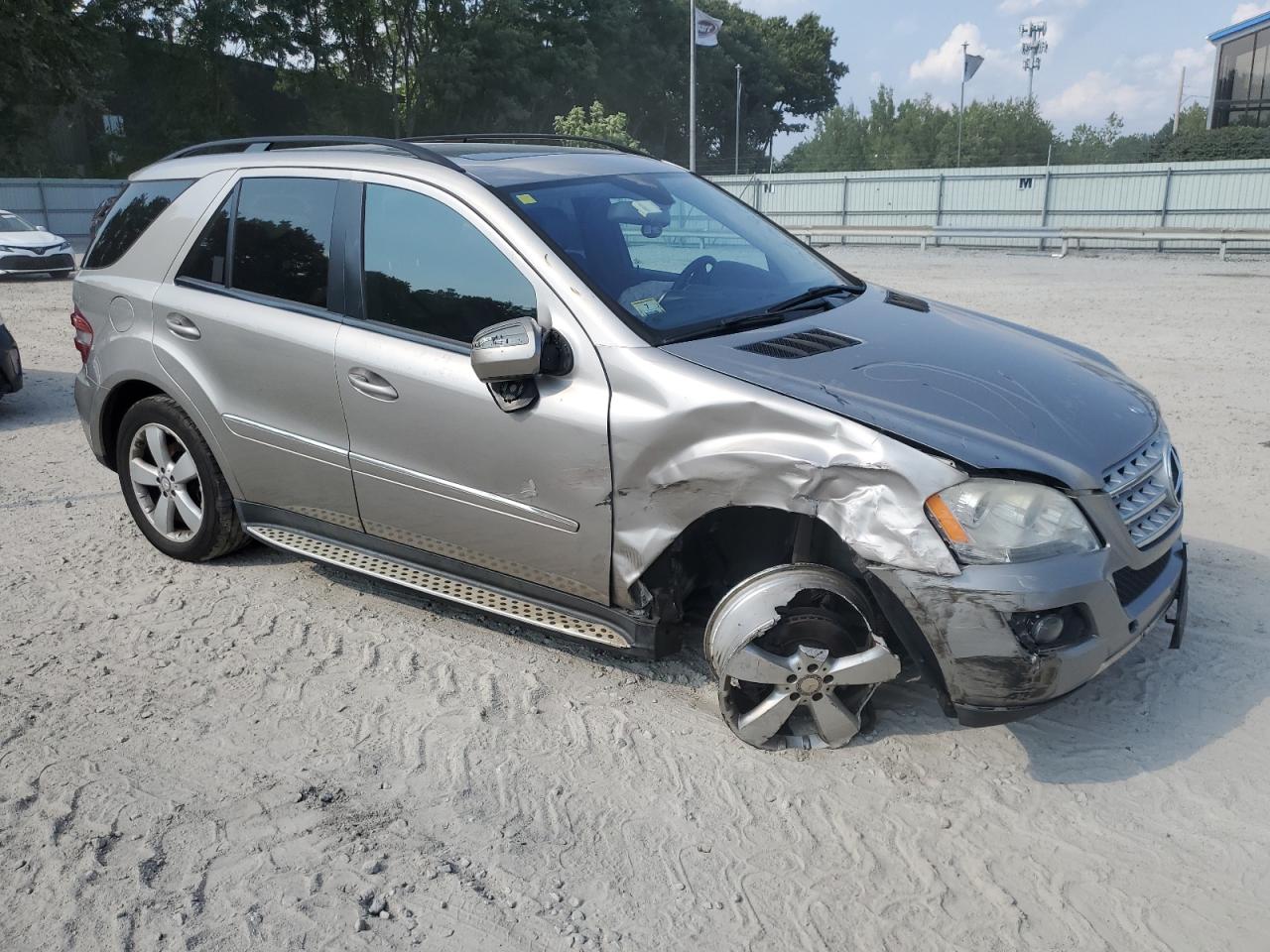 2009 Mercedes-Benz Ml 350 VIN: 4JGBB86E29A453592 Lot: 65363814