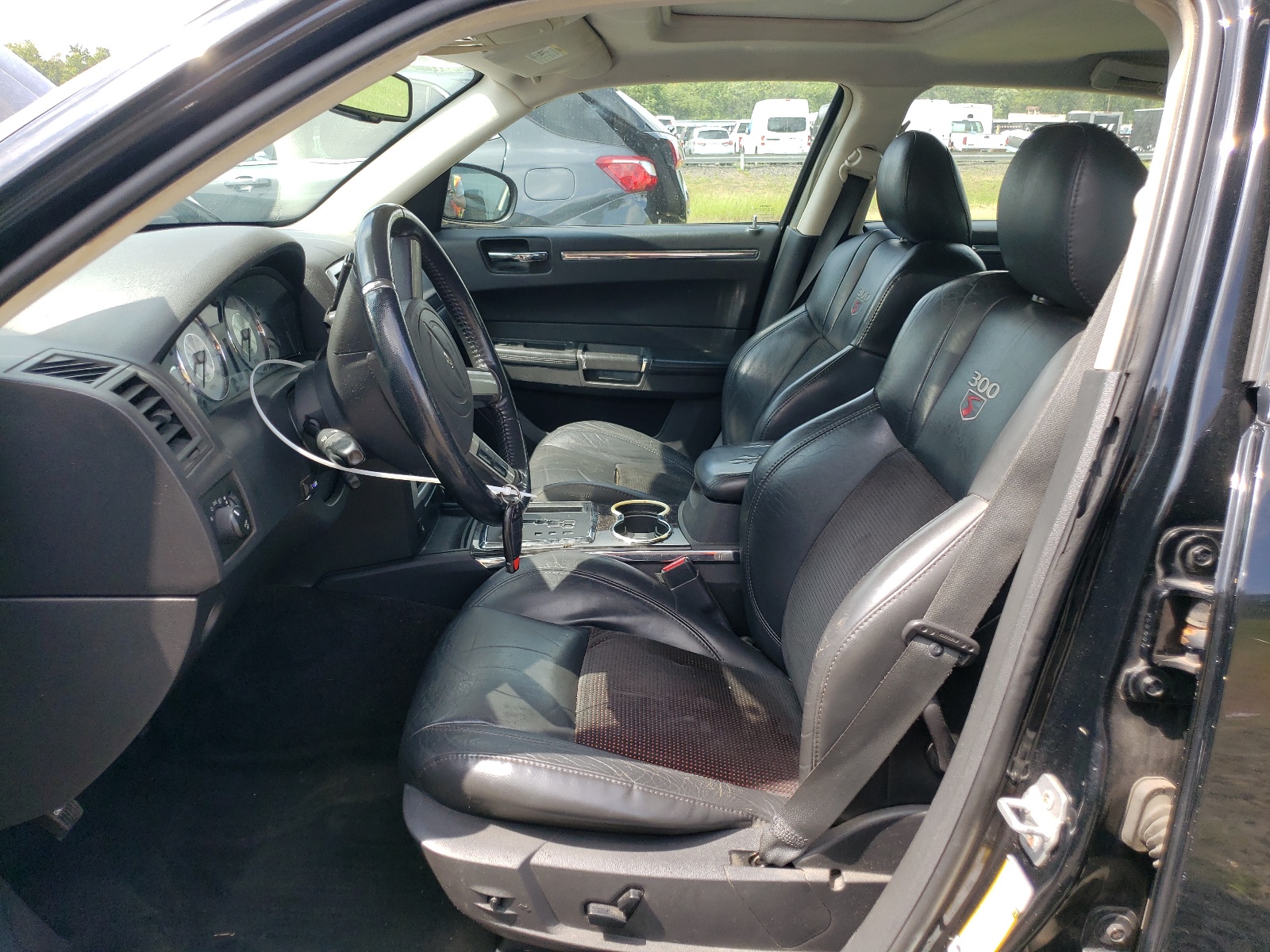 2C3CA9CT6AH266161 2010 Chrysler 300 S