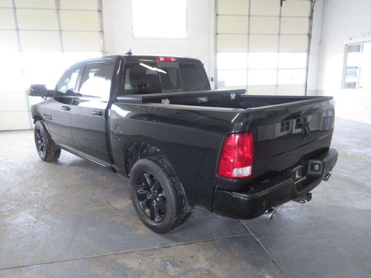 2018 Ram 1500 Slt VIN: 1C6RR6LM8JS354103 Lot: 65083384