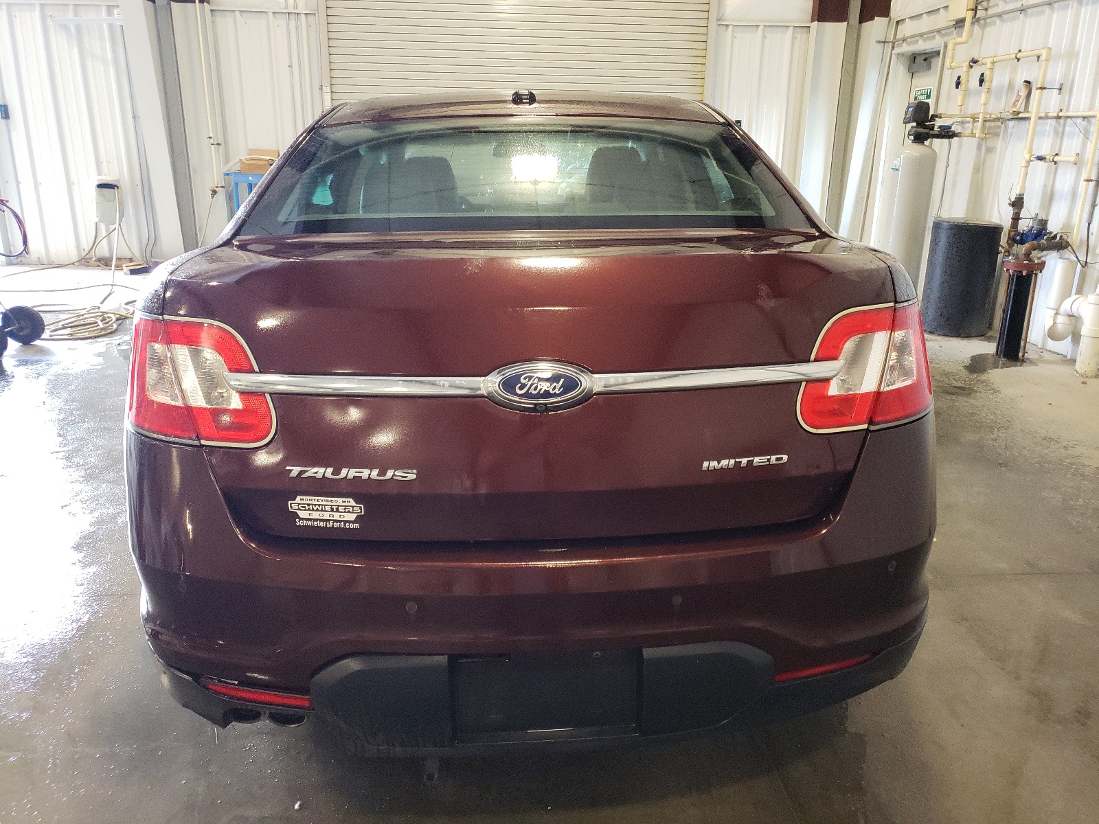 1FAHP2FW5CG102627 2012 Ford Taurus Limited