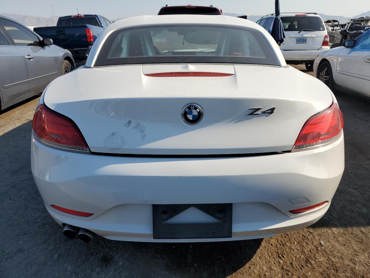 WBALM5C53BE379388 2011 BMW Z4 Sdrive30I