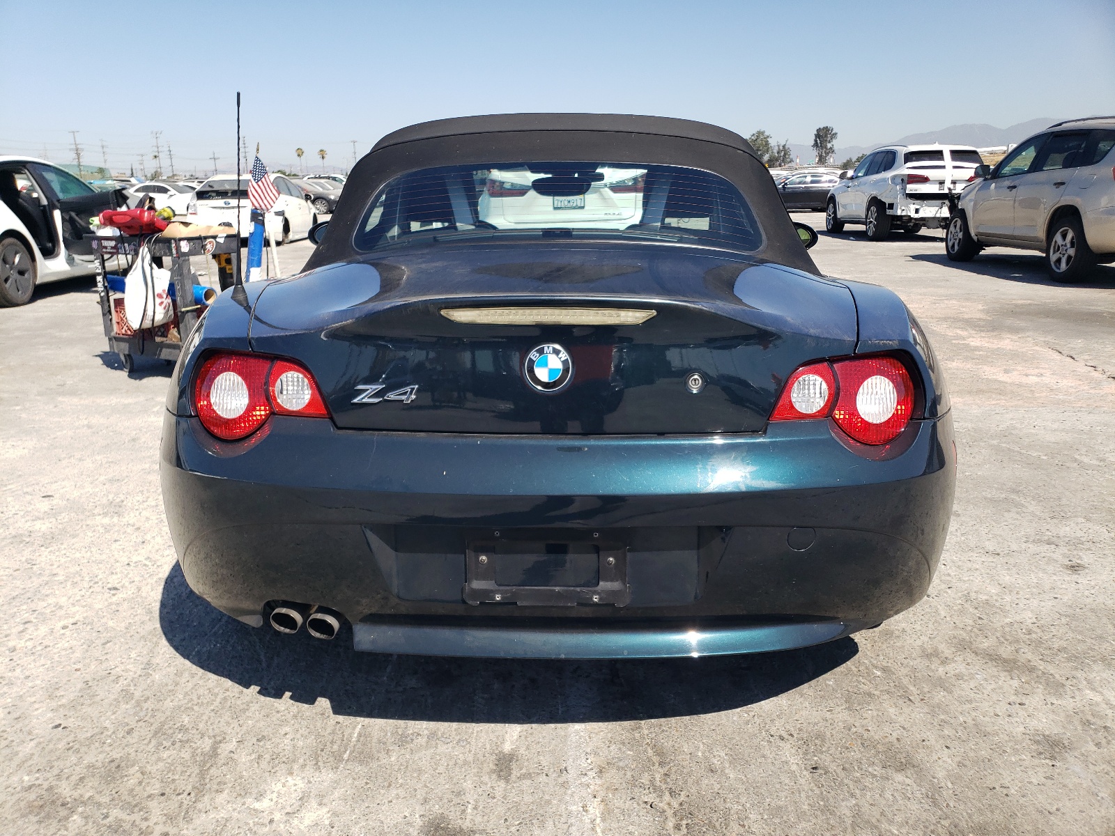 4USBT335X5LR70043 2005 BMW Z4 2.5