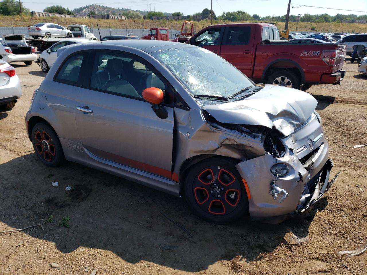 2018 Fiat 500 Electric VIN: 3C3CFFGE2JT374957 Lot: 63768444