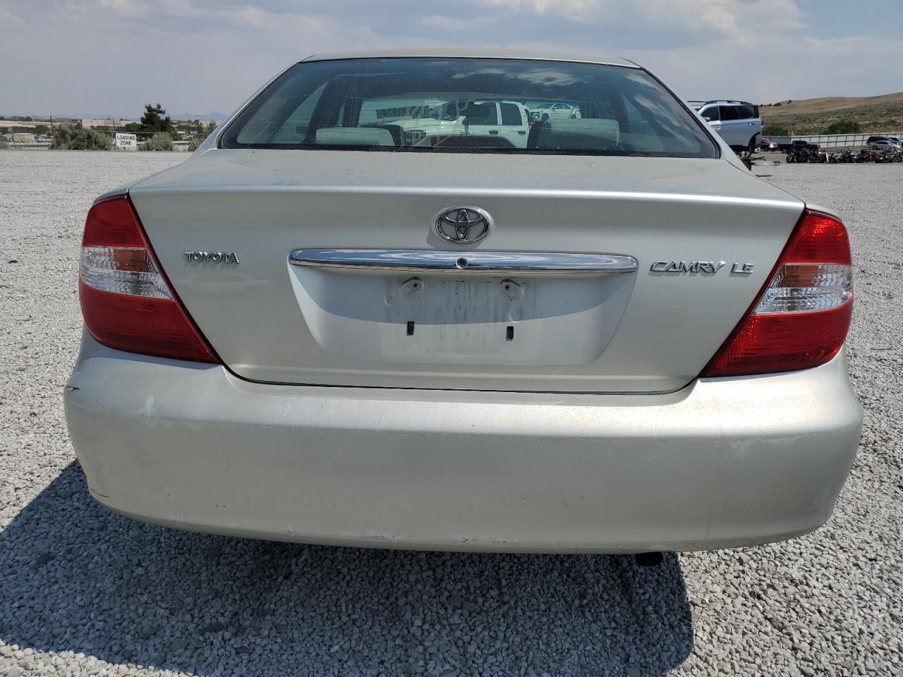 2003 Toyota Camry Le VIN: JTDBE32K430187015 Lot: 62931974