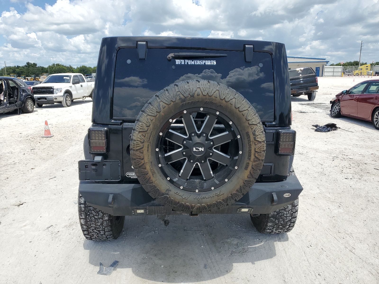 2017 Jeep Wrangler Unlimited Sahara vin: 1C4BJWEG4HL733807