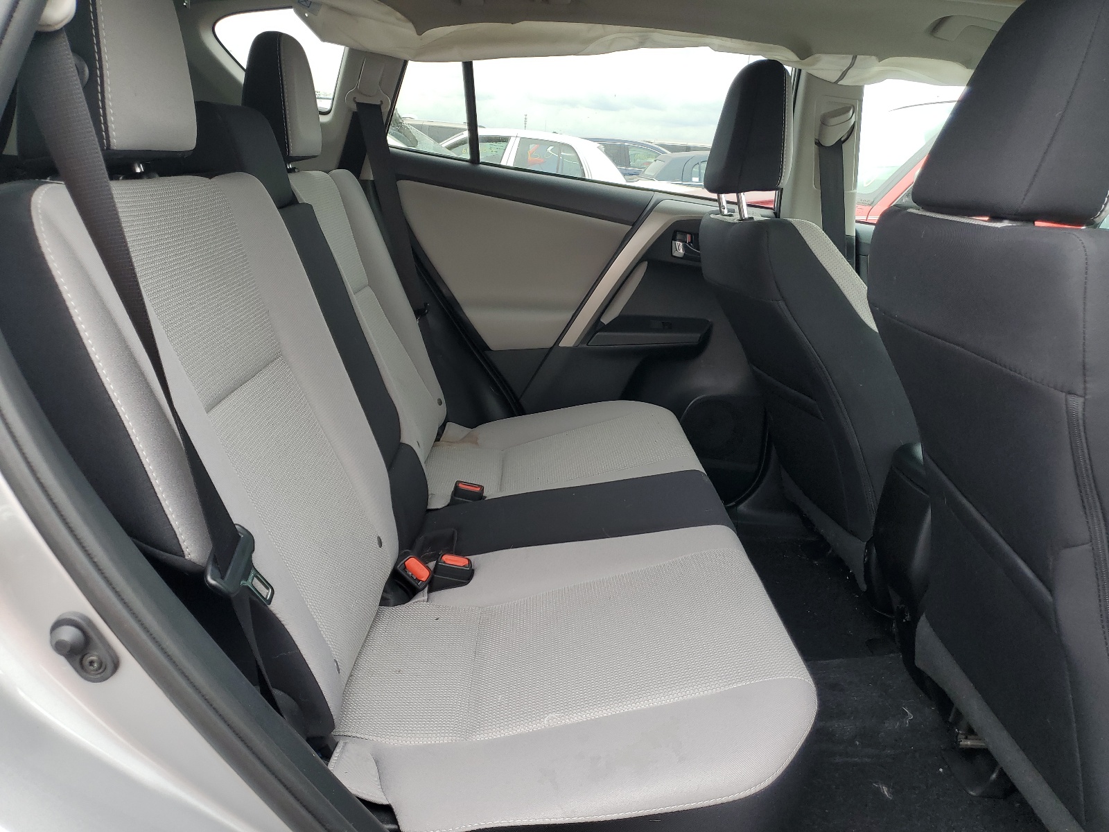 2T3RFREV4HW629346 2017 Toyota Rav4 Xle