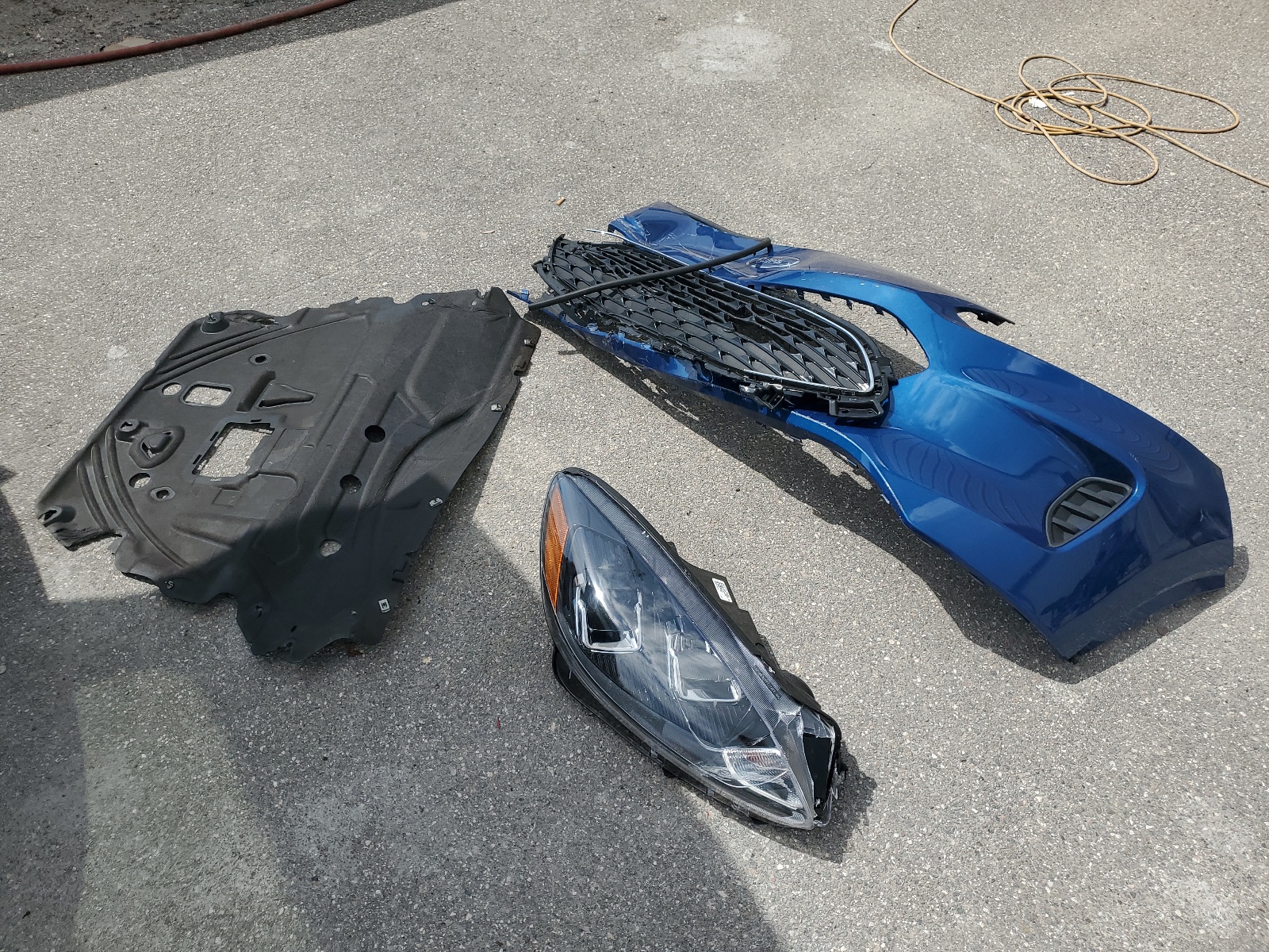 1FMCU0G64NUB84415 2022 Ford Escape Se