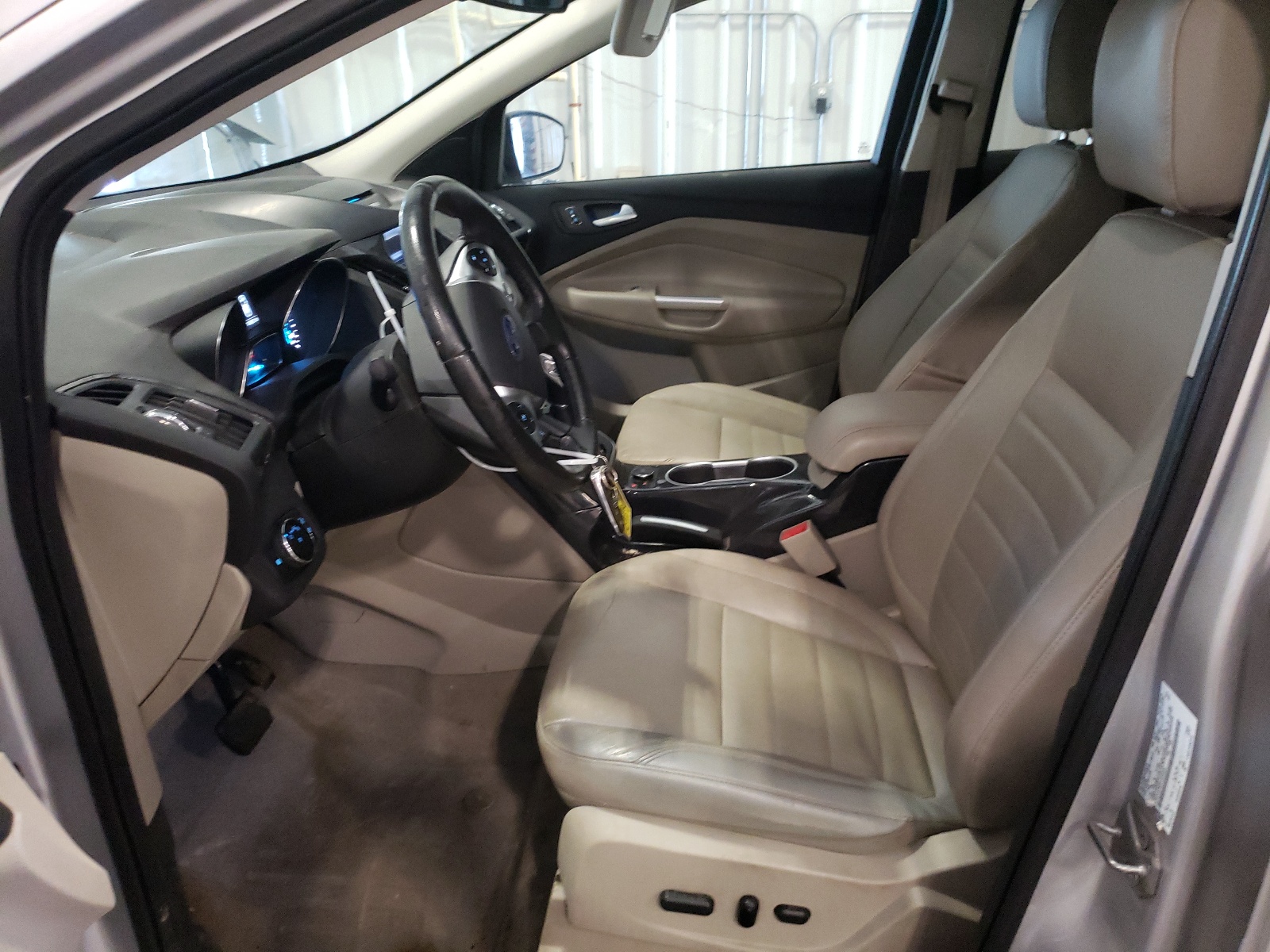 1FMCU9J94EUA99498 2014 Ford Escape Titanium