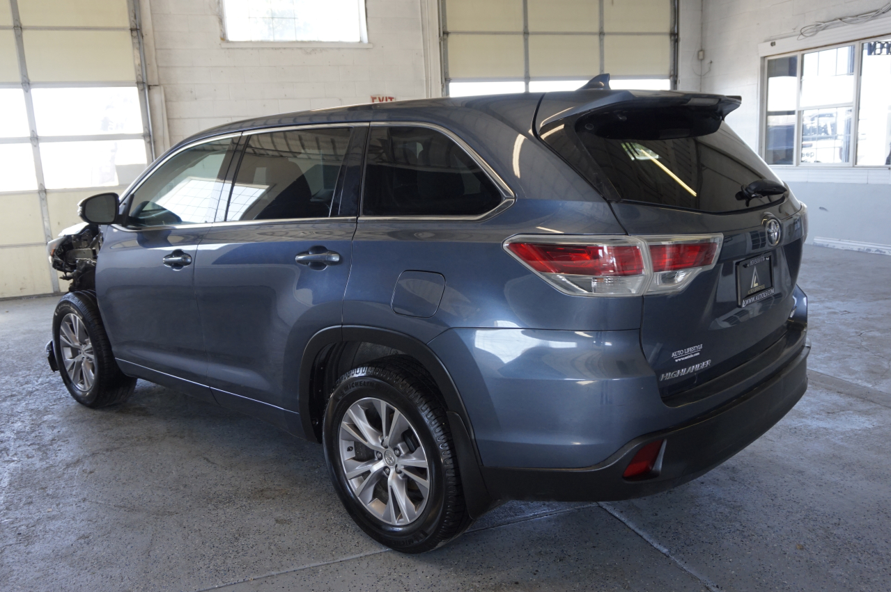 2014 Toyota Highlander Le vin: 5TDBKRFH2ES037348