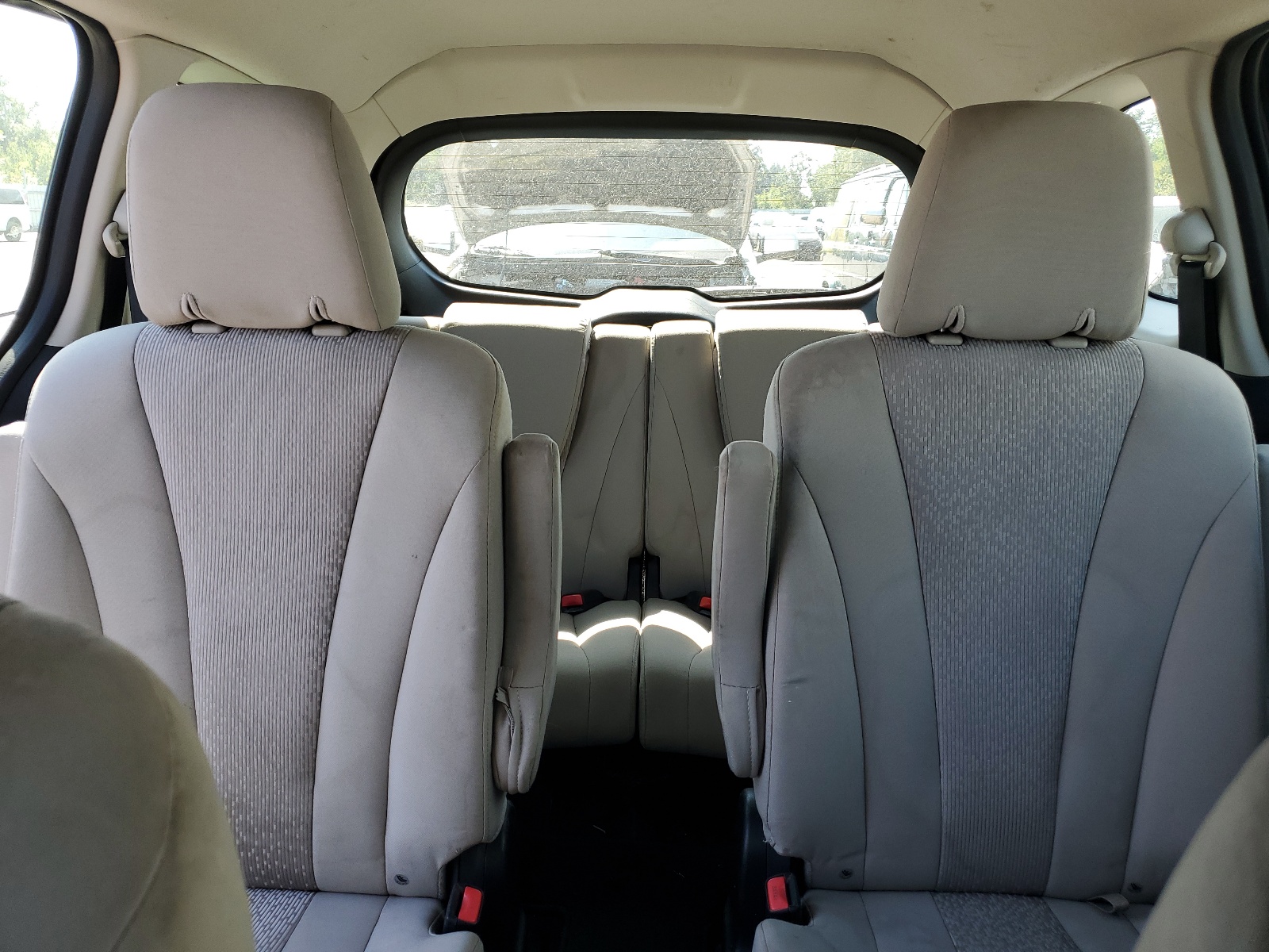 JM1CW2BL8C0132846 2012 Mazda 5