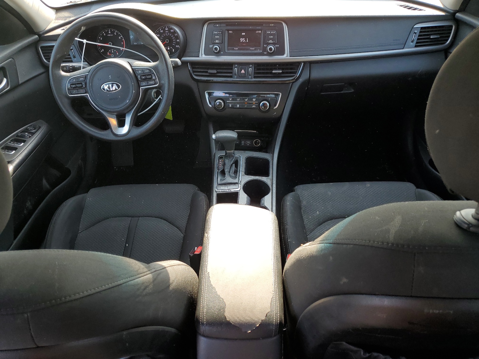 5XXGT4L39HG136057 2017 Kia Optima Lx