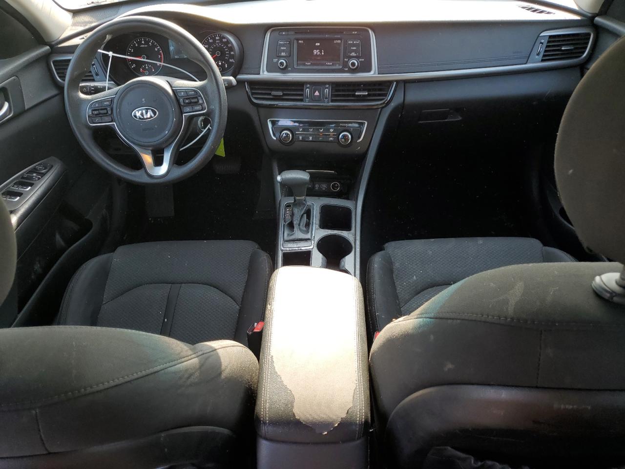 2017 Kia Optima Lx VIN: 5XXGT4L39HG136057 Lot: 64714044