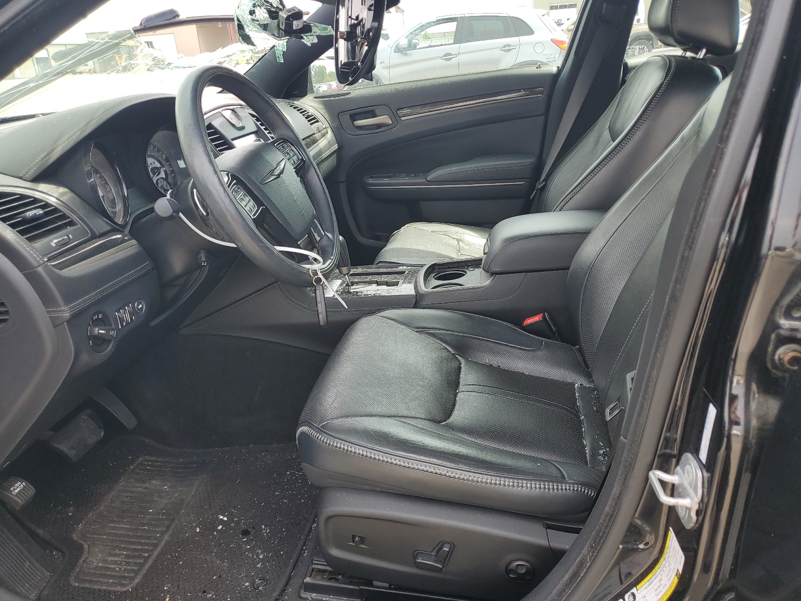 2C3CCADT4DH727534 2013 Chrysler 300C Varvatos