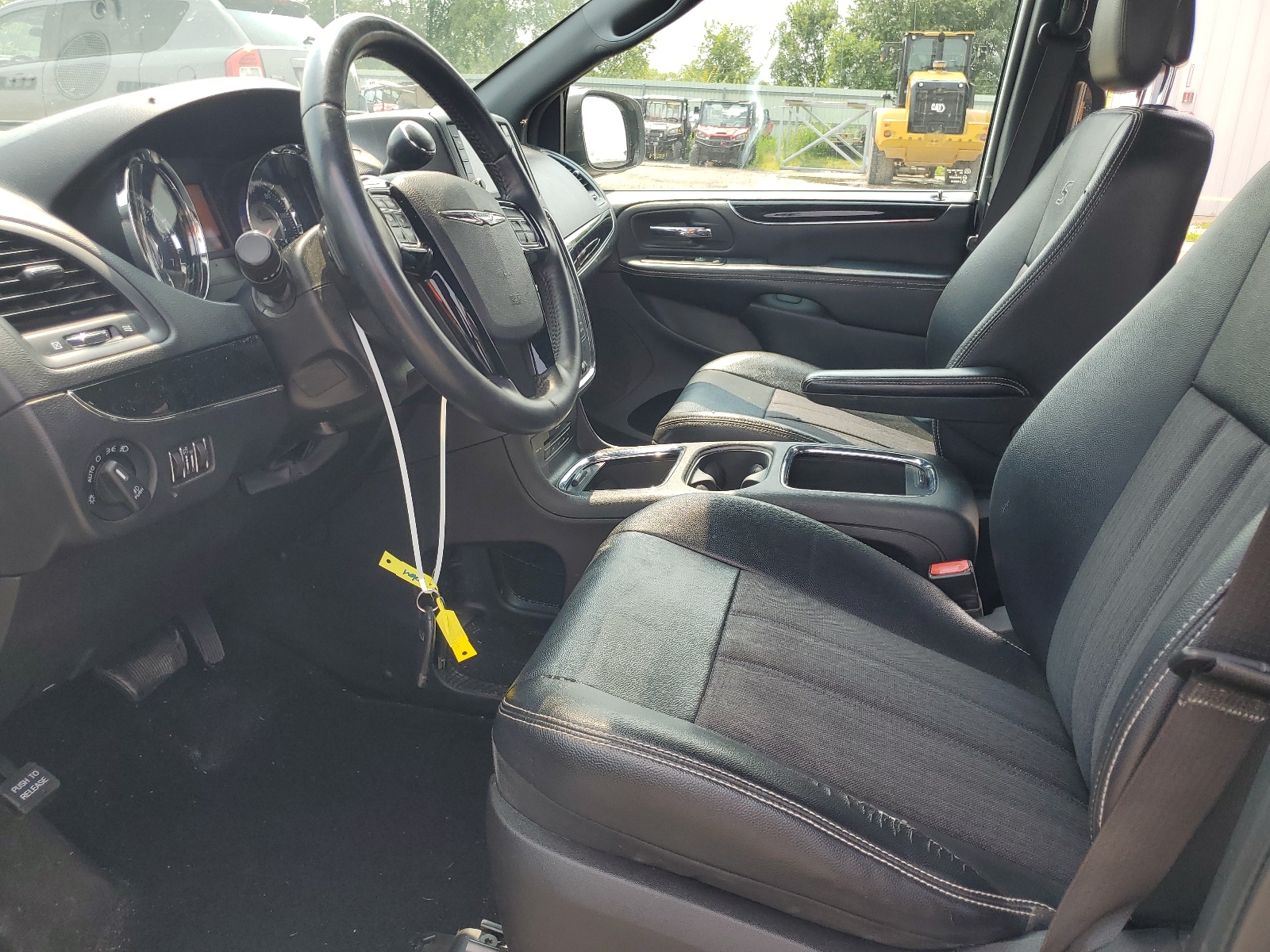 2C4RC1HG1FR645888 2015 Chrysler Town & Country S