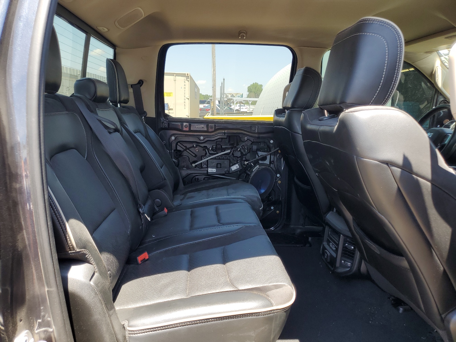 1C6SRFJT3KN654871 2019 Ram 1500 Laramie