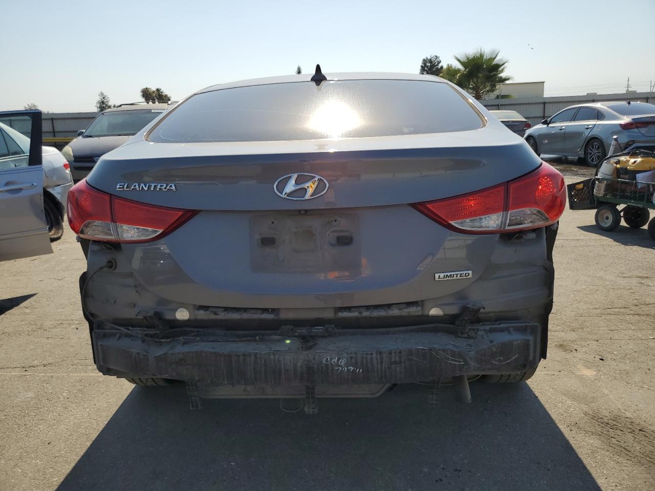 2012 Hyundai Elantra Gls VIN: 5NPDH4AE5CH092161 Lot: 62118404