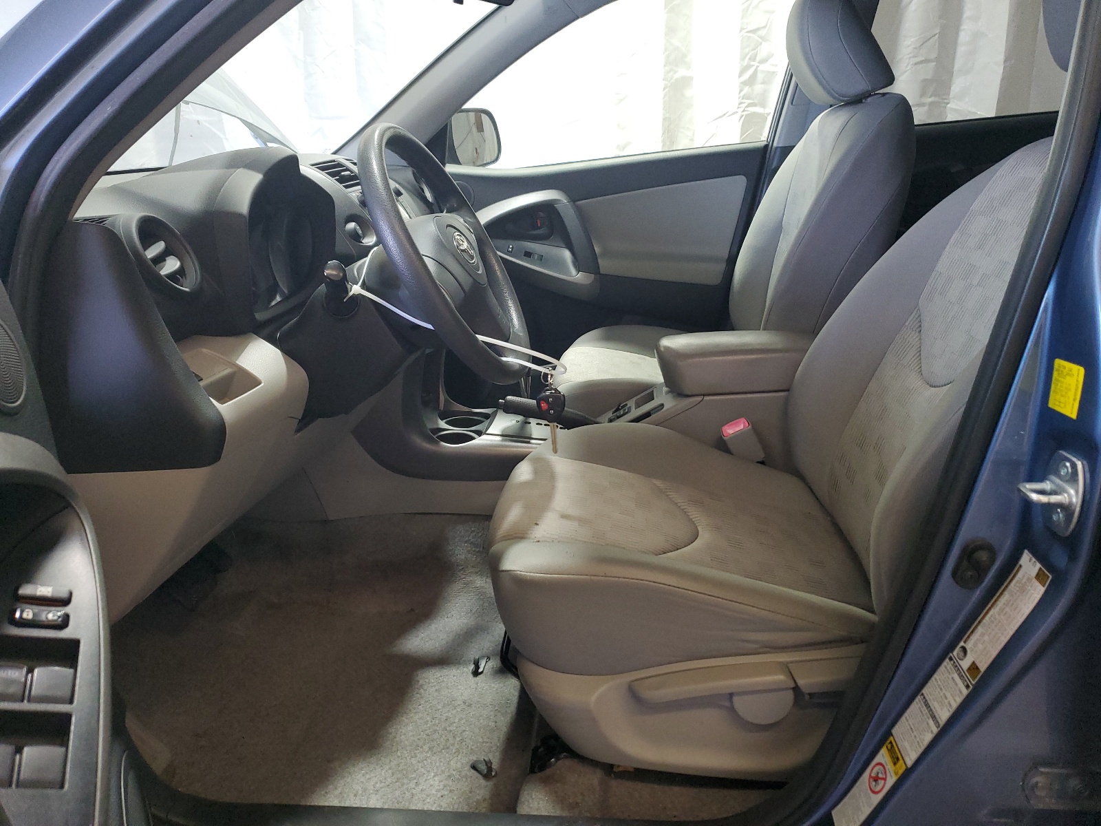 JTMBF4DV2B5037531 2011 Toyota Rav4