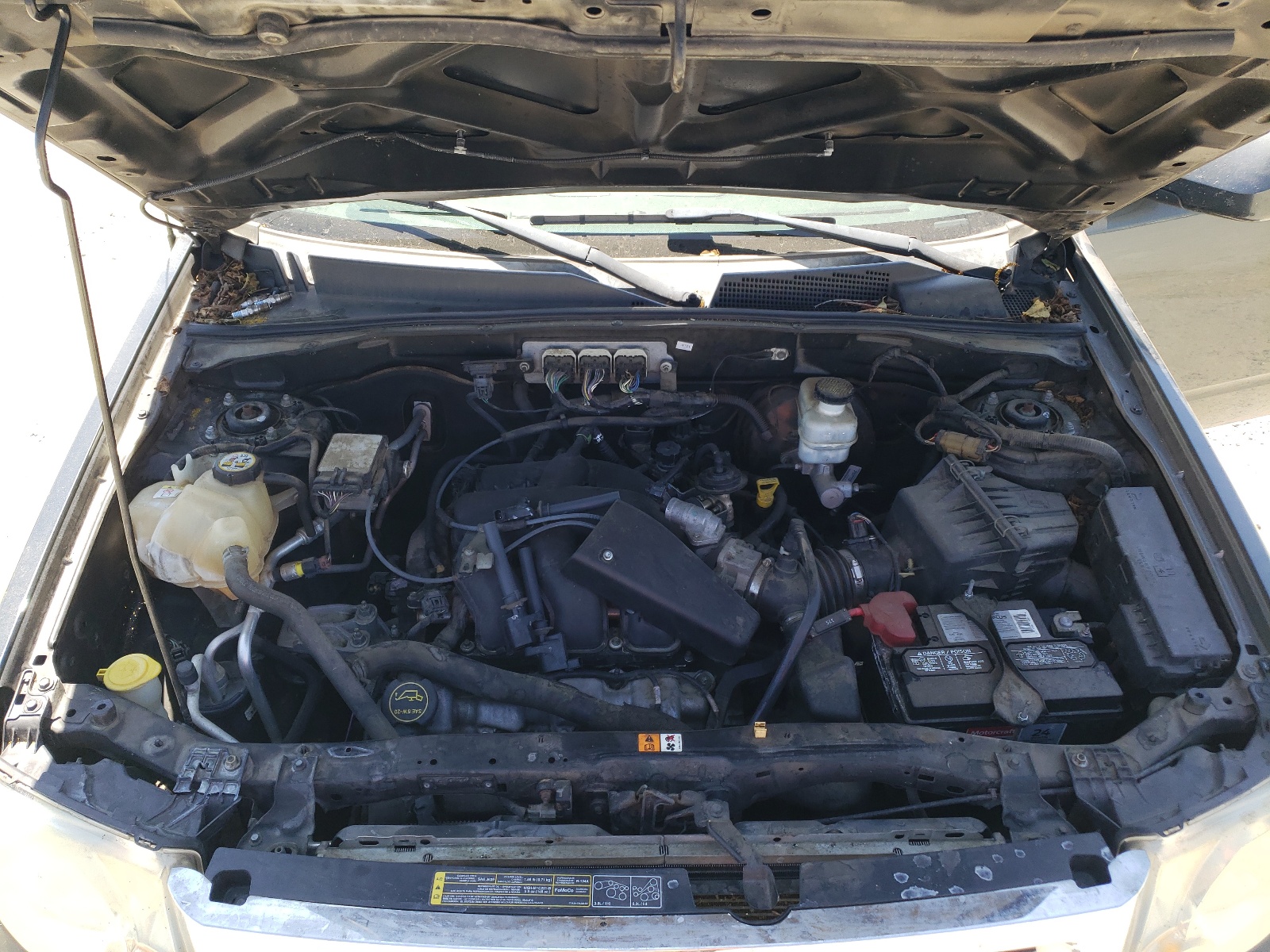 1FMCU041X8KB03202 2008 Ford Escape Limited