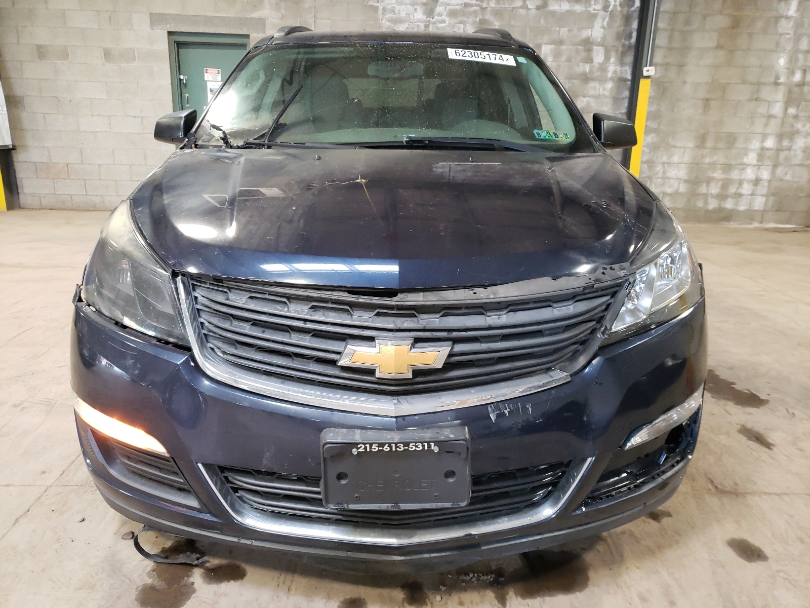 2017 Chevrolet Traverse Ls vin: 1GNKRFED0HJ239588