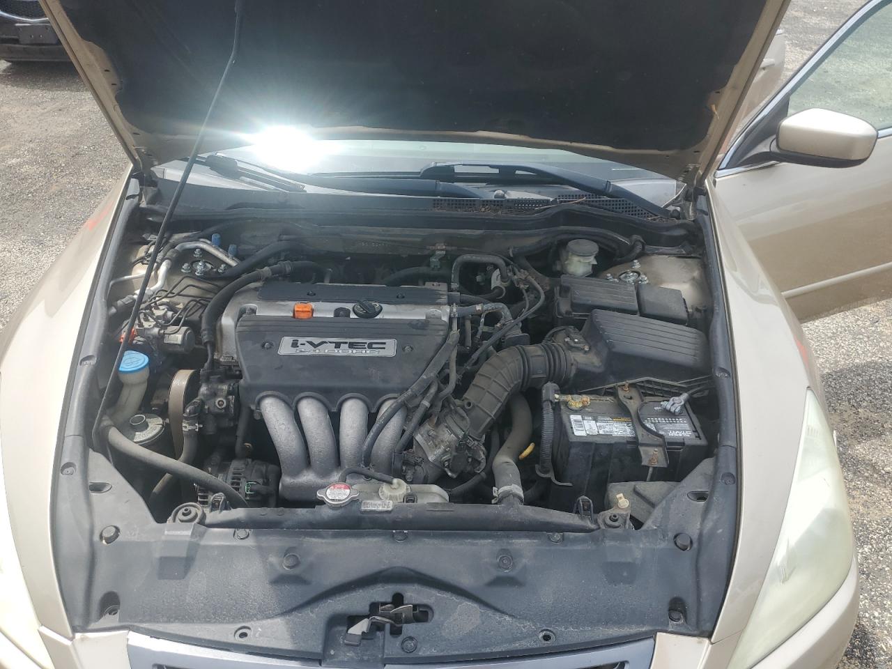 1HGCM56495A146327 2005 Honda Accord Lx