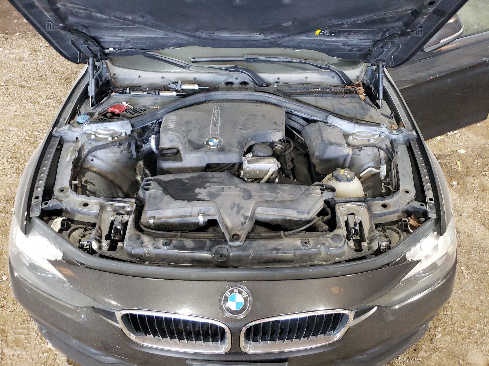 WBA8E1G55HNU14883 2017 BMW 320 I