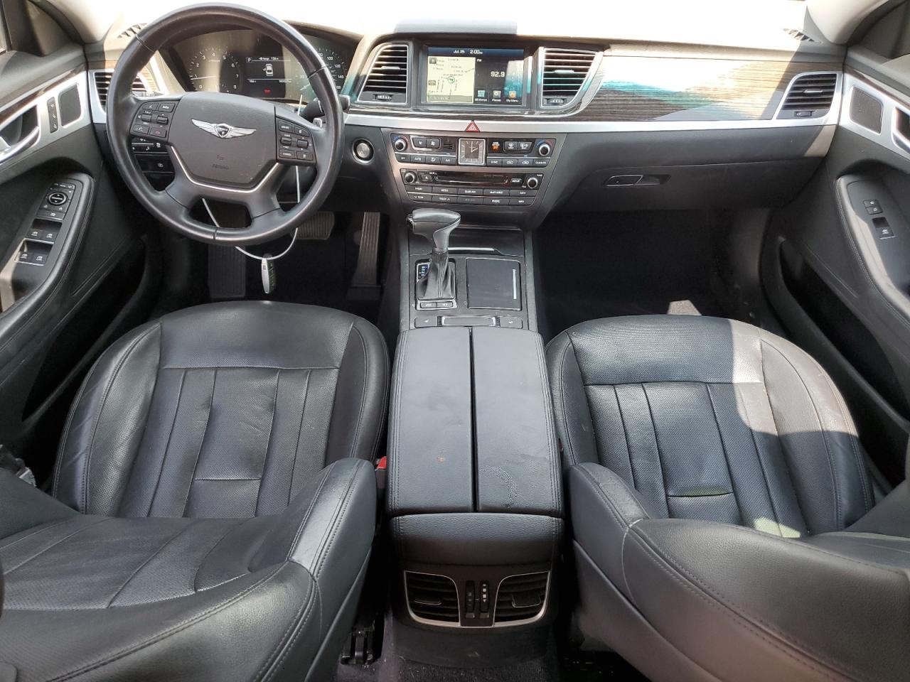 KMHGN4JE0JU268991 2018 Genesis G80 Base