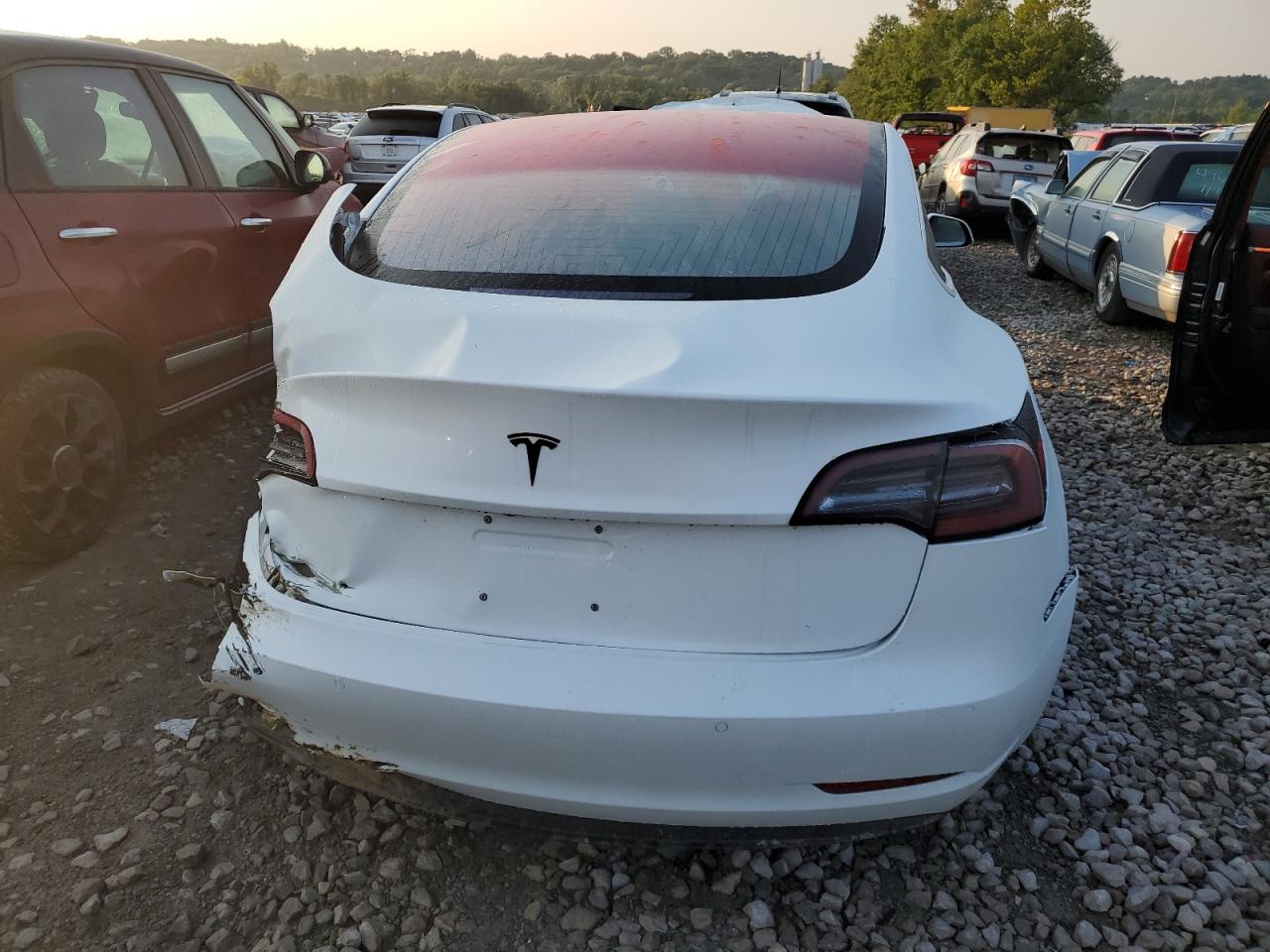 2018 Tesla Model 3 VIN: 5YJ3E1EAXJF023472 Lot: 63762874