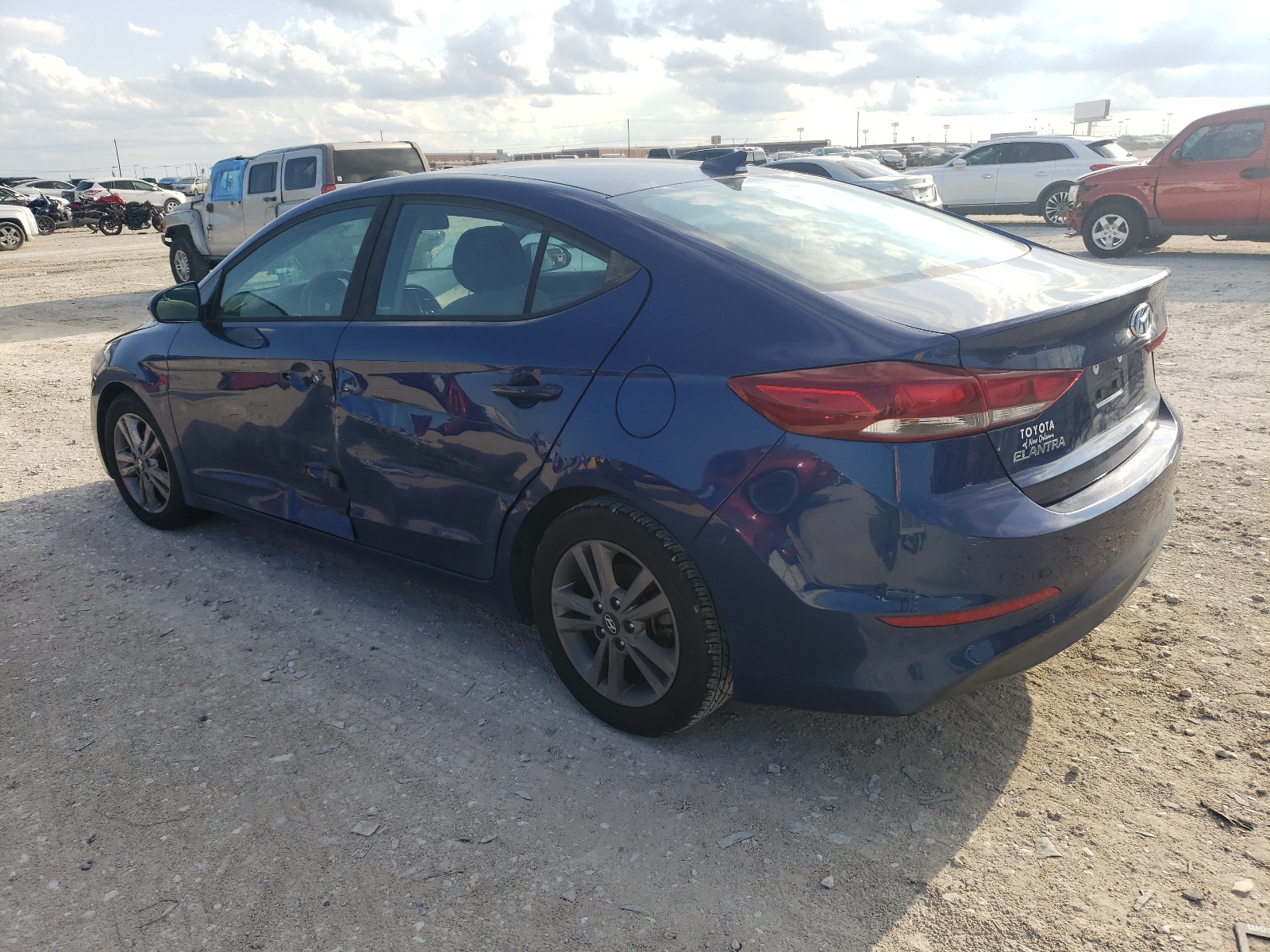 2018 Hyundai Elantra Sel vin: 5NPD84LF0JH240106