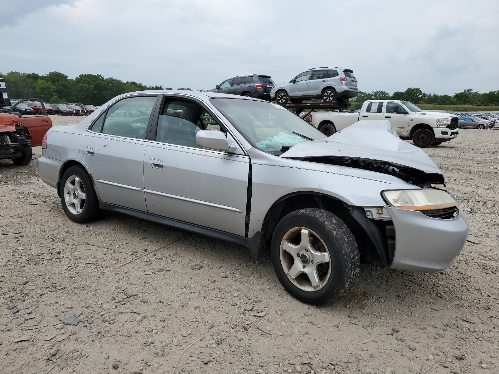 1HGCG56772A144332 2002 Honda Accord Se