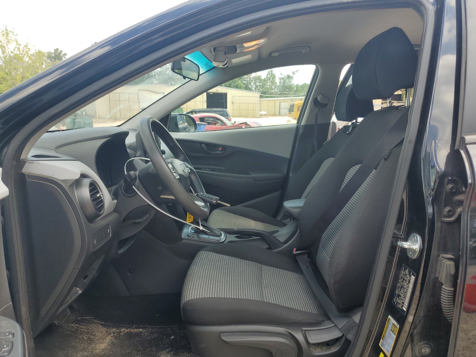 KM8K12AA2JU067939 2018 Hyundai Kona Se