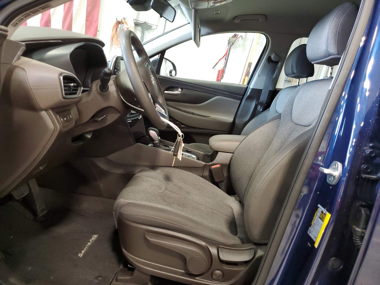 5NMS2CAD7LH169393 2020 Hyundai Santa Fe Se