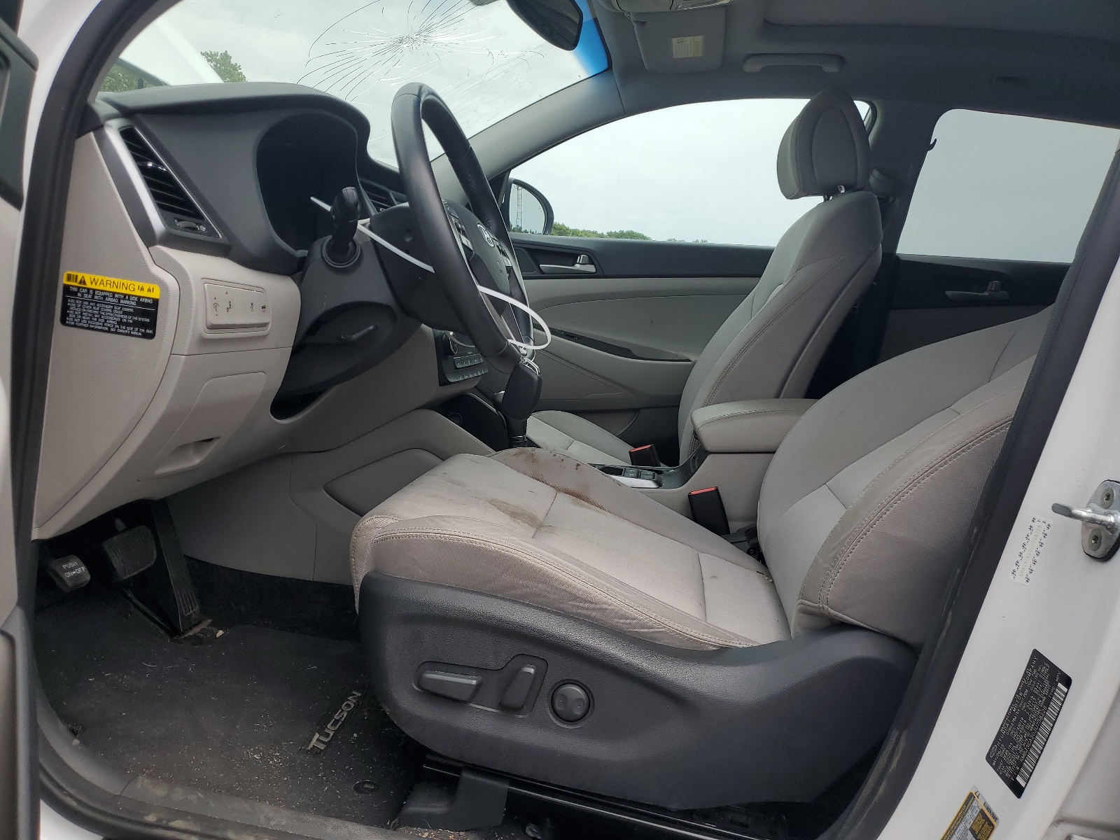 KM8J3CA20JU758228 2018 Hyundai Tucson Value