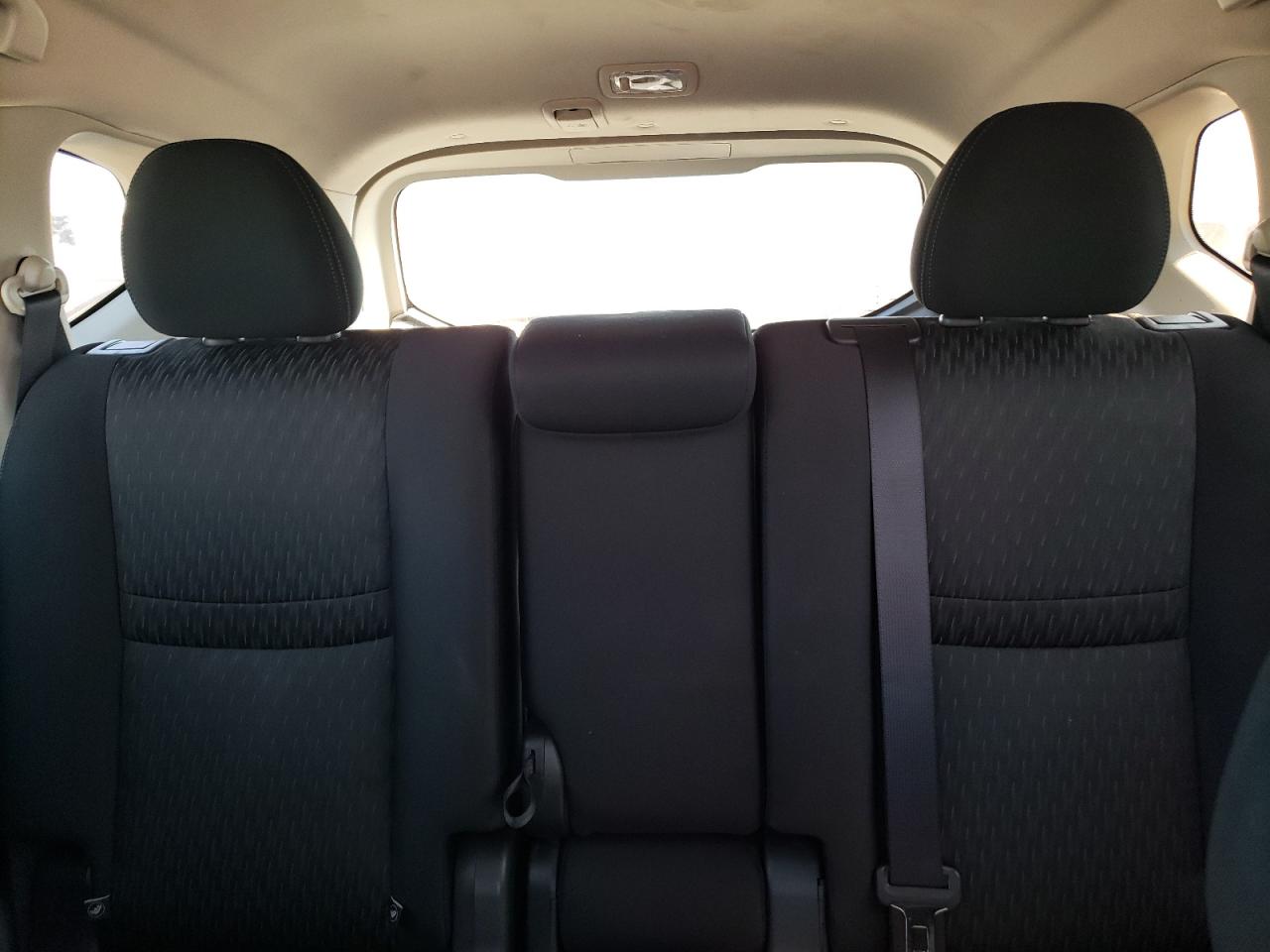 2019 Nissan Rogue S VIN: JN8AT2MT1KW504119 Lot: 64050404