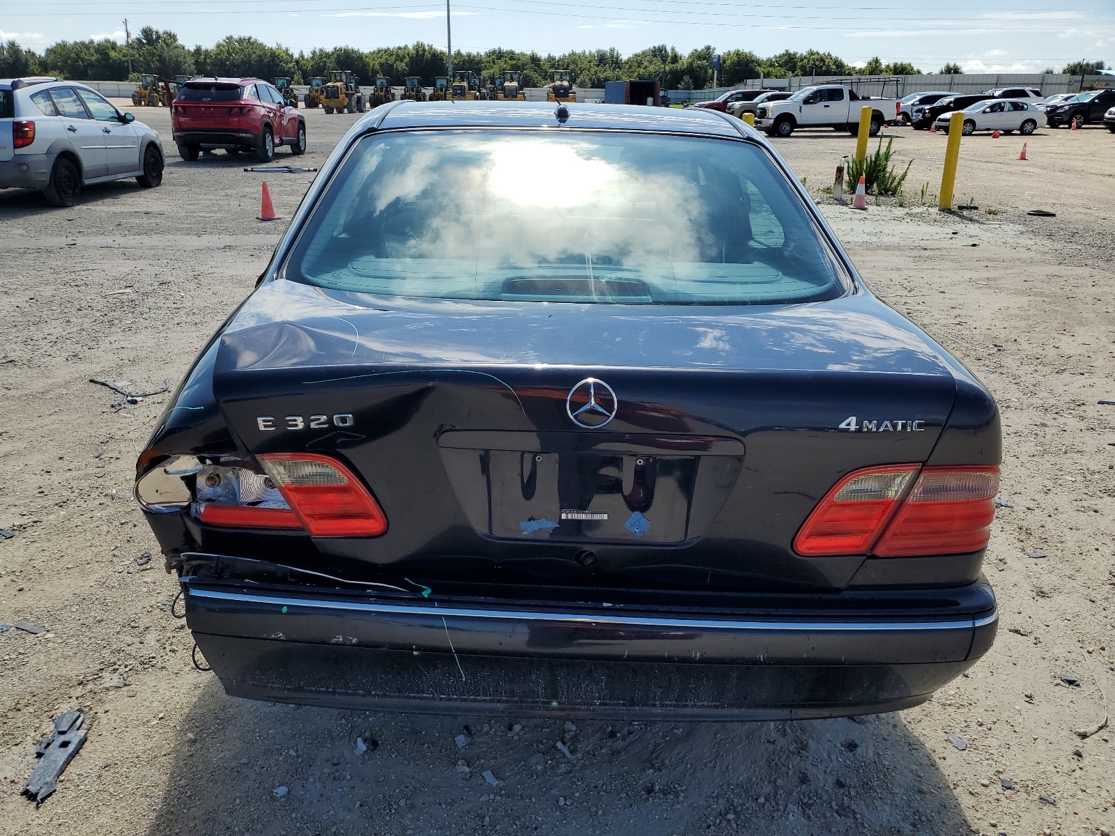 WDBJF82J42X070827 2002 Mercedes-Benz E 320 4Matic