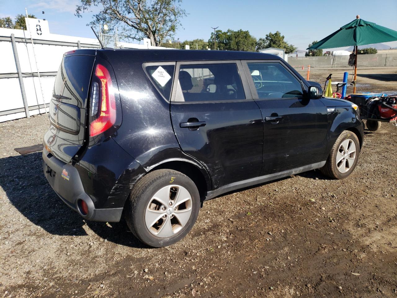 KNDJN2A26G7323245 2016 Kia Soul