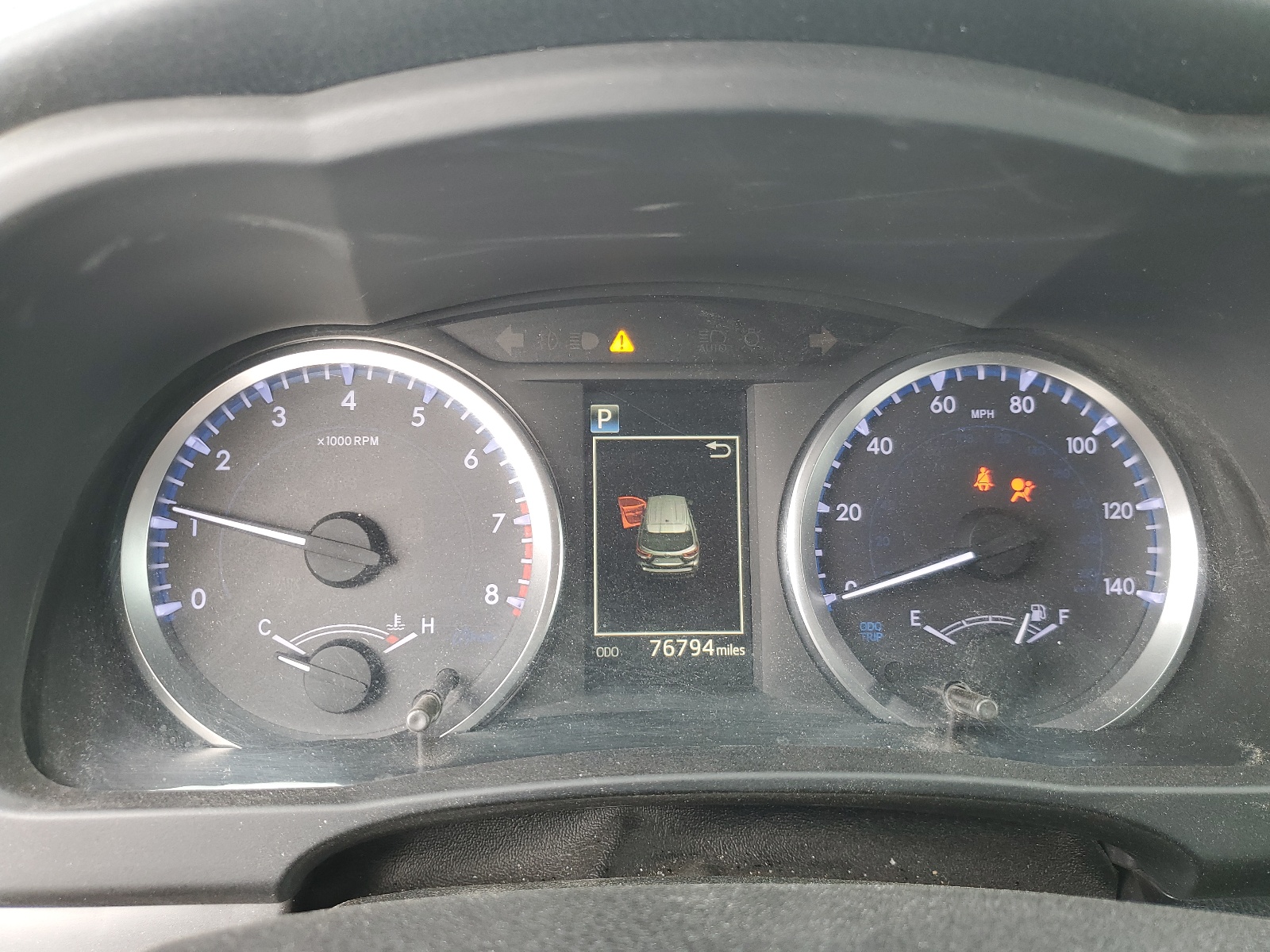 5TDBZRFH1KS944888 2019 Toyota Highlander Le