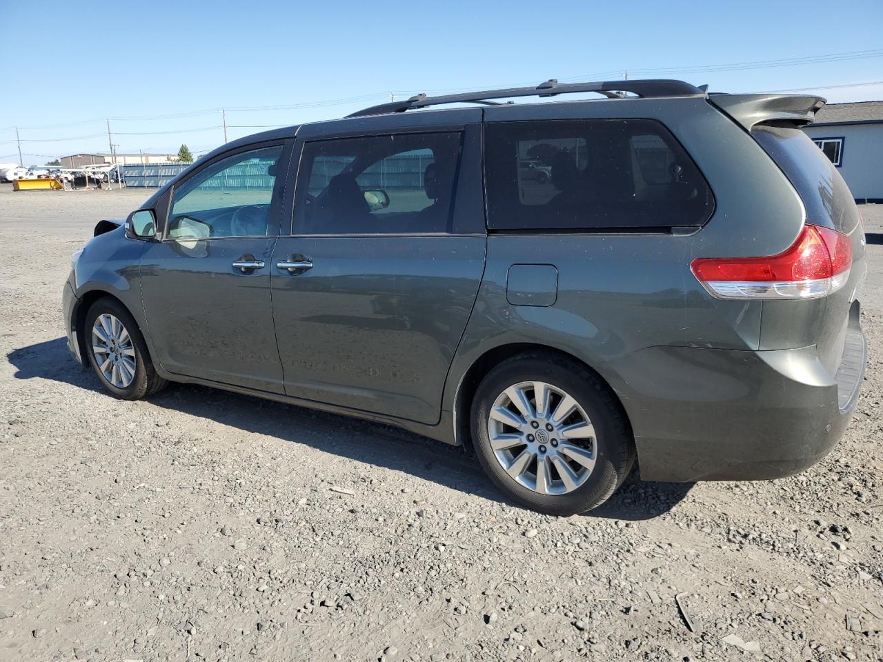 5TDYK3DC2DS371408 2013 Toyota Sienna Xle