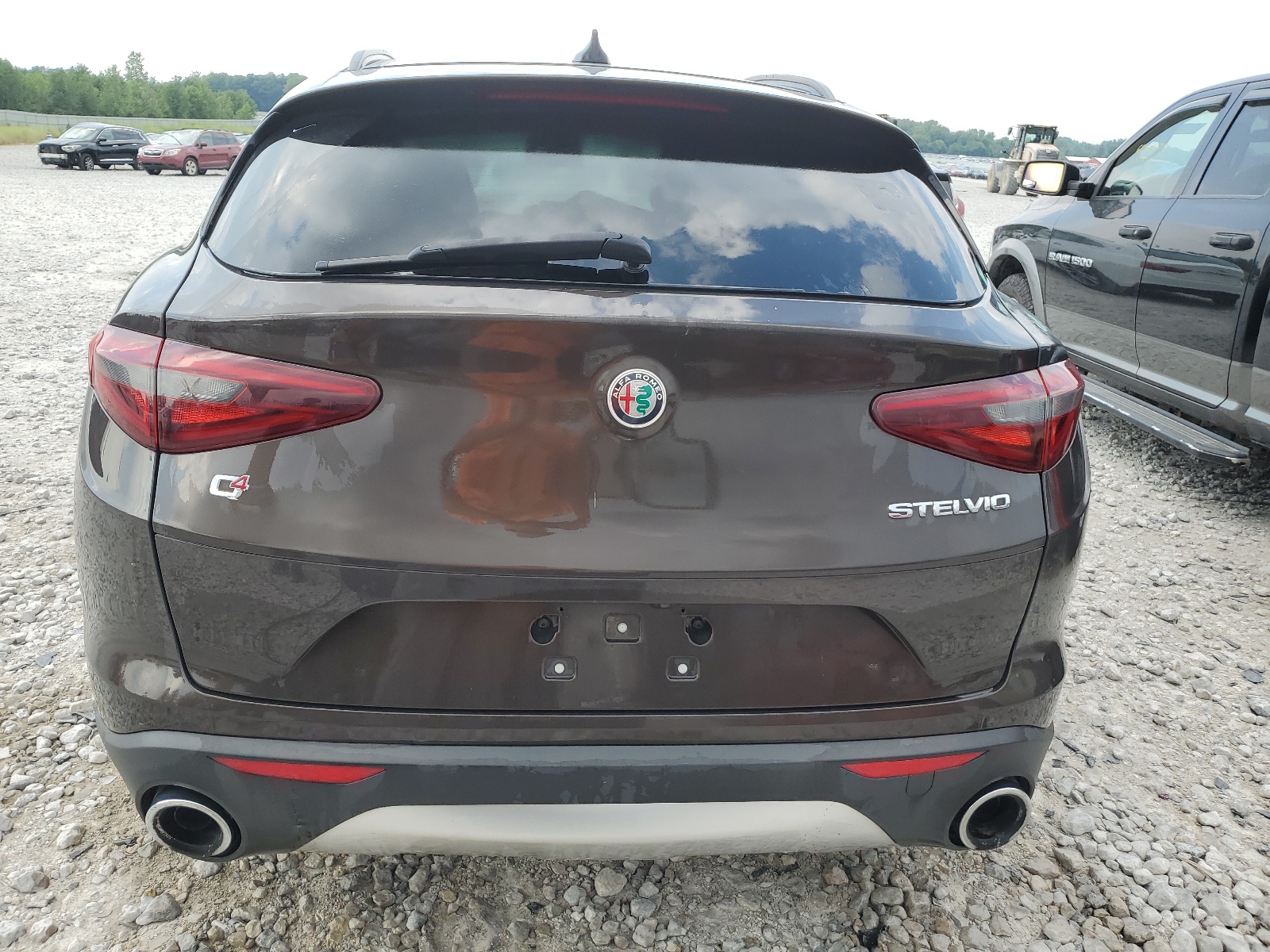 2018 Alfa Romeo Stelvio Ti Sport vin: ZASFAKNN3J7C28744