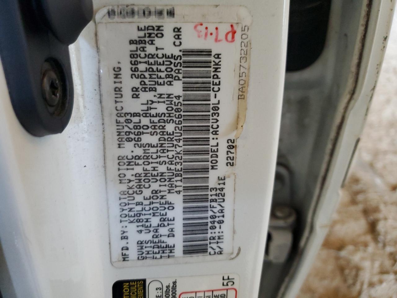 2004 Toyota Camry Le VIN: 4T1BE32K74U266054 Lot: 62676684